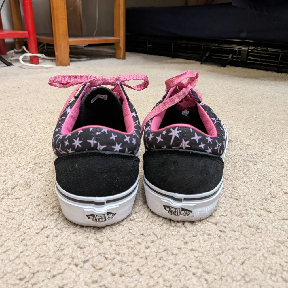 Vans Size 10 Stylish Black and Pink Women's Sneakers - Picture 4 of 5